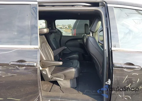 2025 Chrysler Pacifica Select from USA, damaged, VIN 2C4RC1BGXSR539152